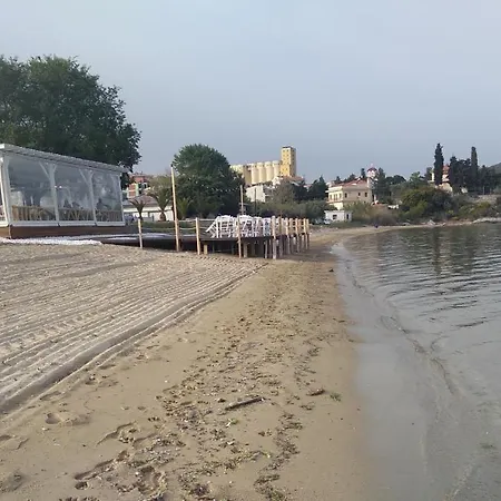 Eleni Di Mare * Néa Péramos